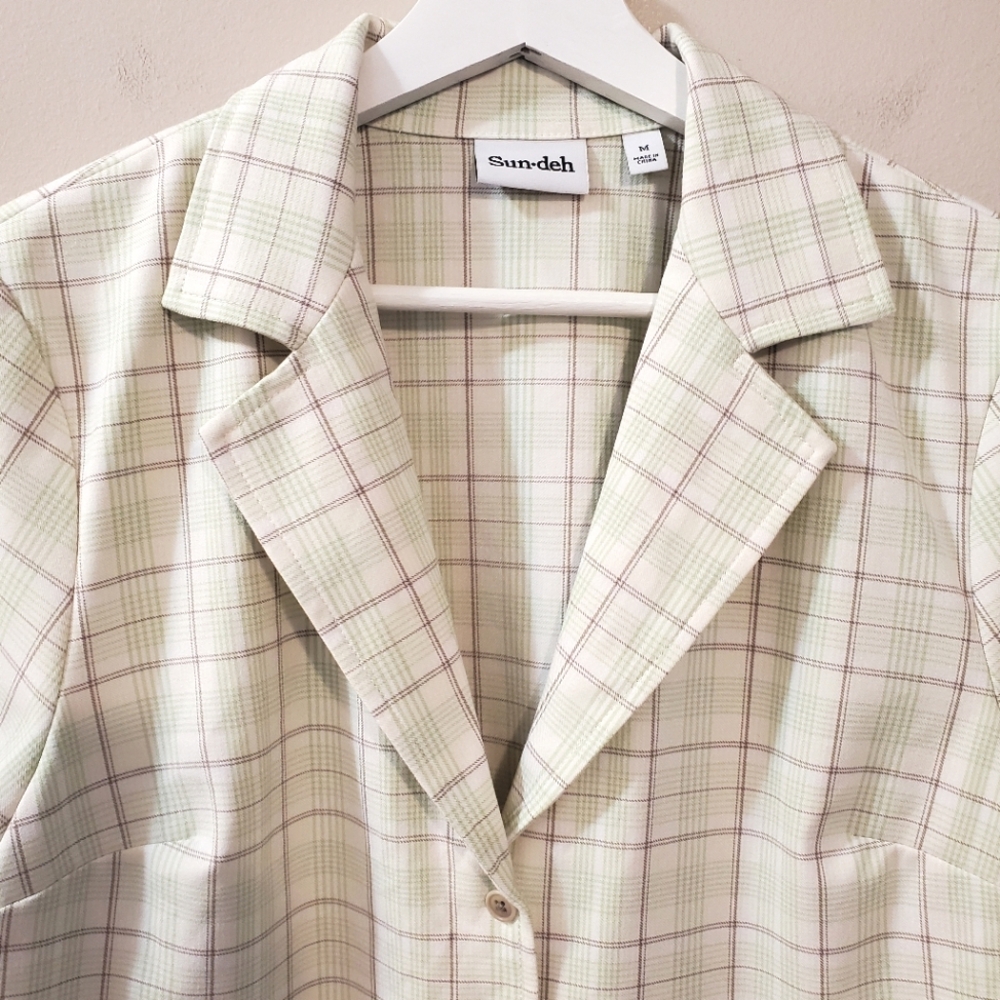 Aritzia Sunday Best - Green Plaid Tuesday Crop Button Notch Collar - Size M - Picture 3 of 7